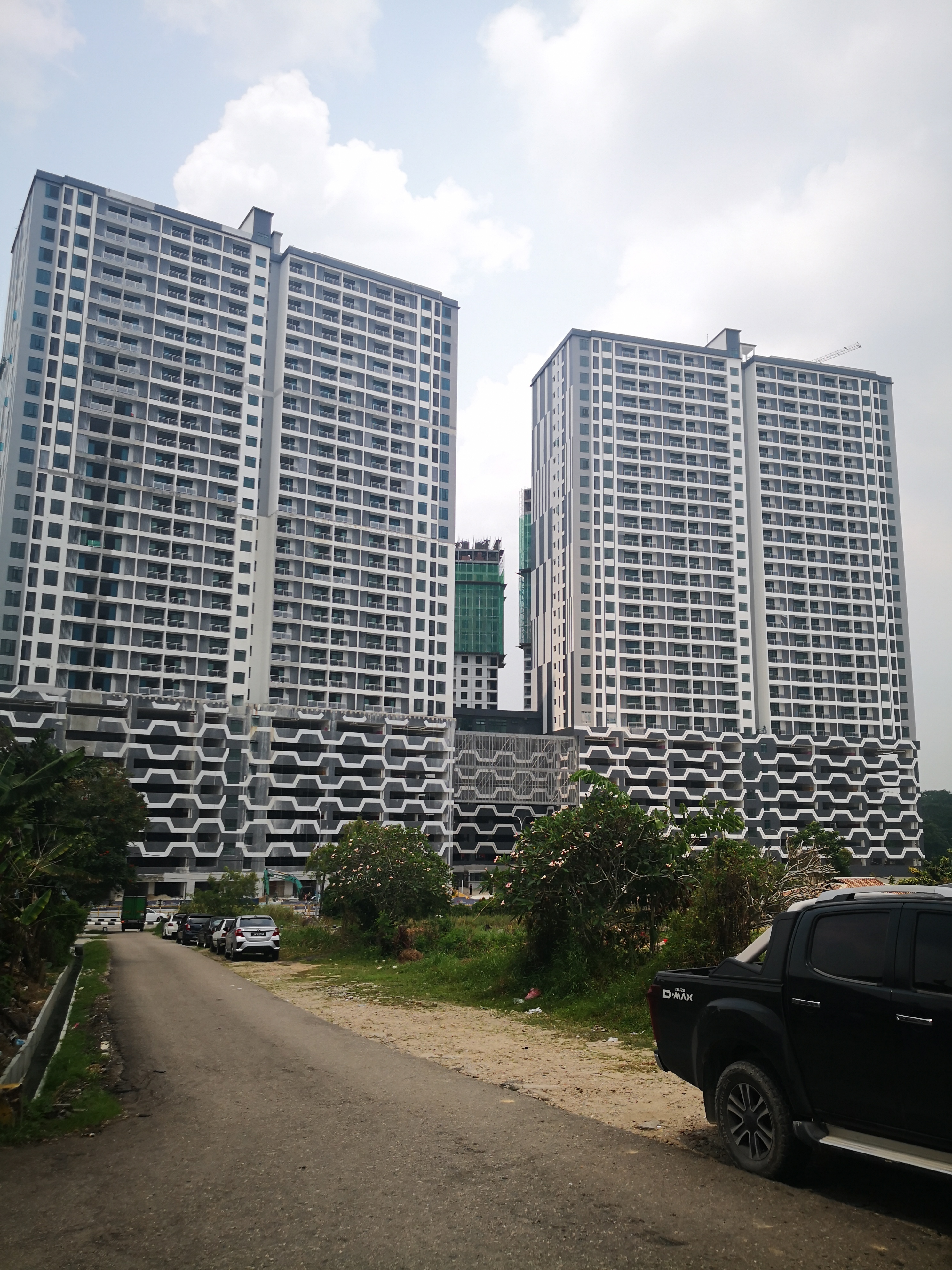 Latest company Cases about Alu Doors and Windows Project for KKT Apartment Complex, Malaysia
